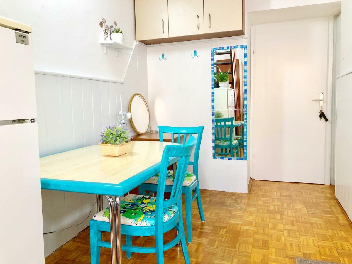 Studio & Free Parking, Aircool, Fresh Bedding Apartment ลอฟราน ภายนอก รูปภาพ