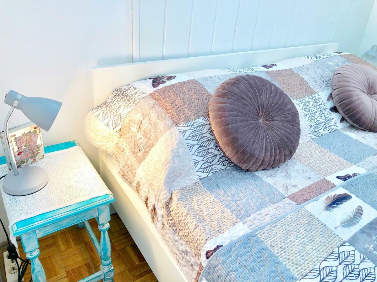 Studio & Free Parking, Aircool, Fresh Bedding Apartment ลอฟราน ภายนอก รูปภาพ